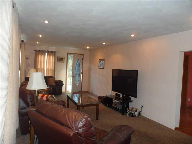 147 Thompson Road Penn Run, PA 15765 - Photo 6 of 25 Living Room.