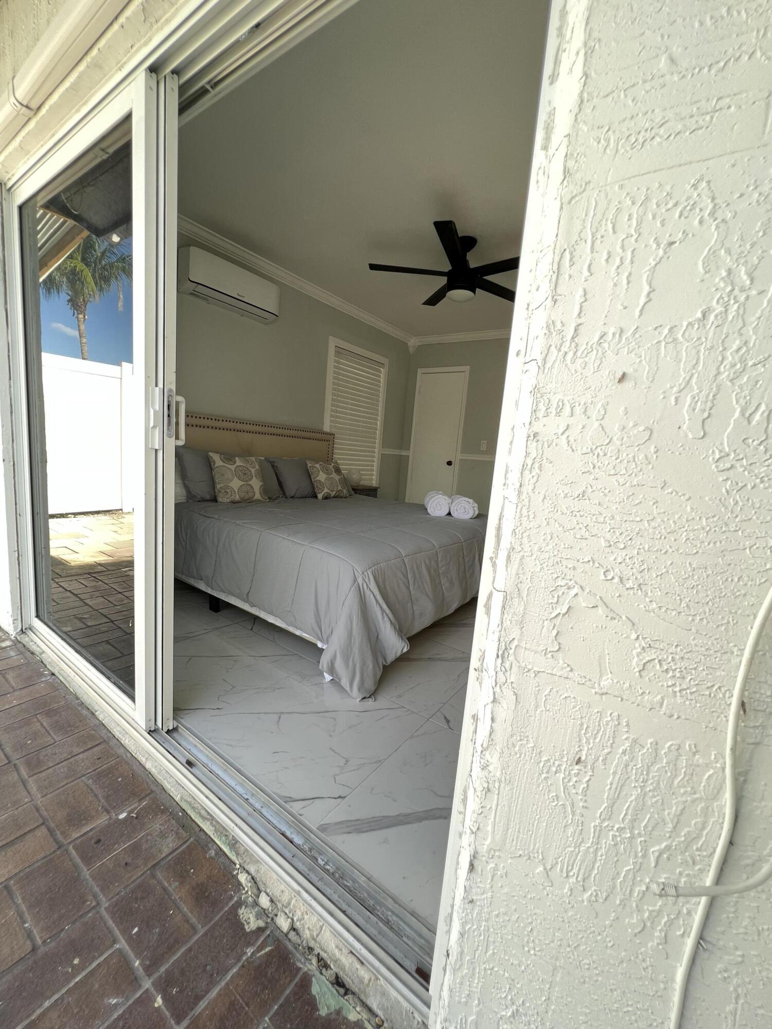 2465 Southridge Road Delray Beach, FL 33444 - Photo 15 of 65 79672F92-54A2-4FD4-B56E-575552349184