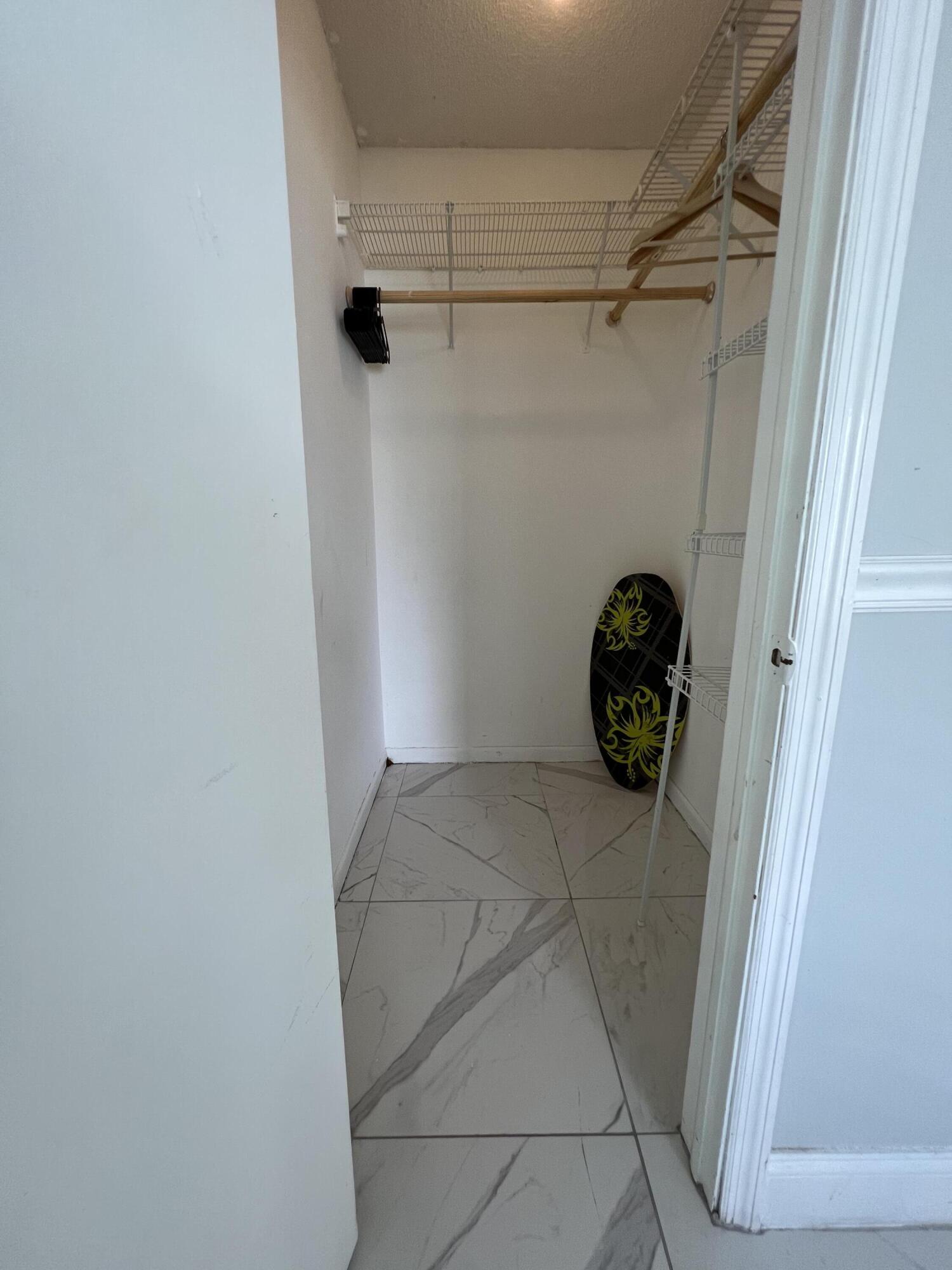 2465 Southridge Road Delray Beach, FL 33444 - Photo 20 of 65 B58658F5-A7EC-4BE7-BC70-95B2007B71FC