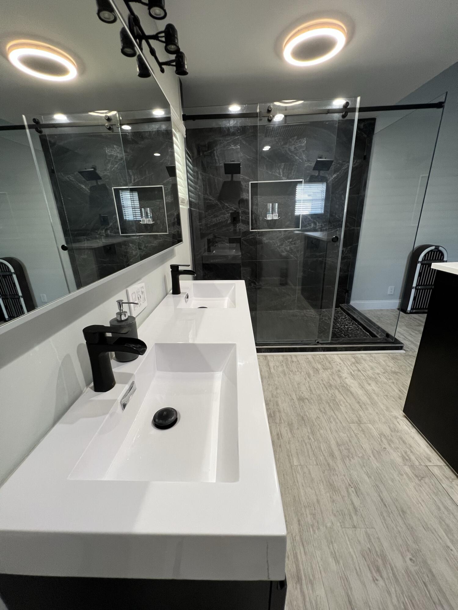 2465 Southridge Road Delray Beach, FL 33444 - Photo 2 of 65 C876DFA1-A845-4733-A7A3-C0F6E9CBCF98