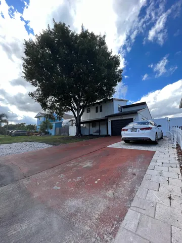 $3,995 | 2465 Southridge Road, Delray Beach, FL 33444