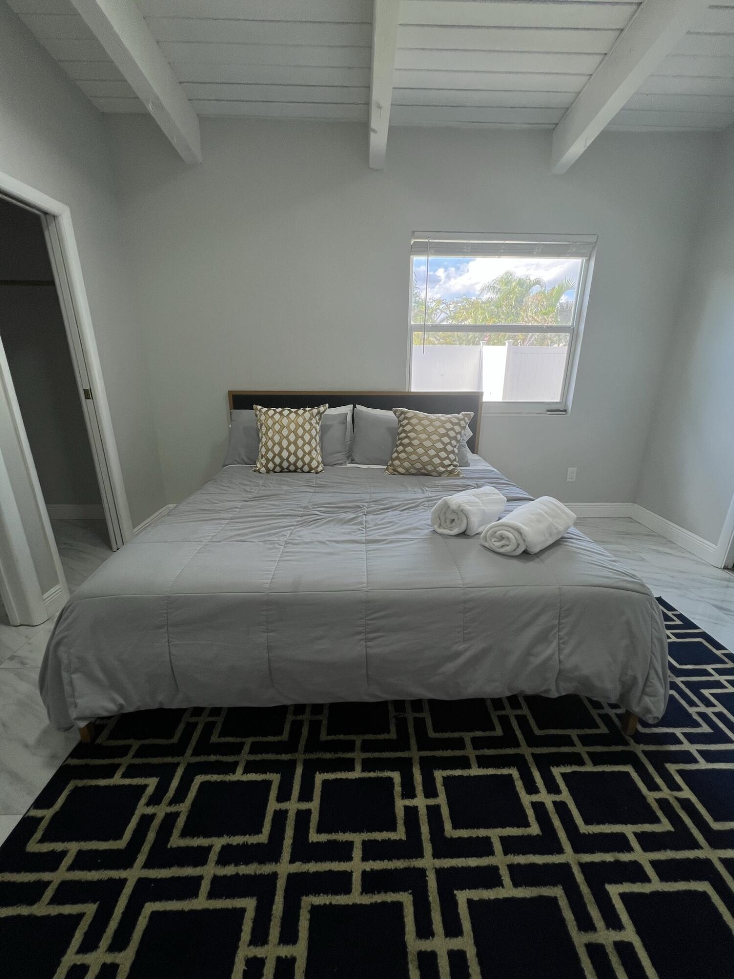 2465 Southridge Road Delray Beach, FL 33444 - Photo 34 of 65 1552377E-B390-4105-877F-6A2C5C8D5088