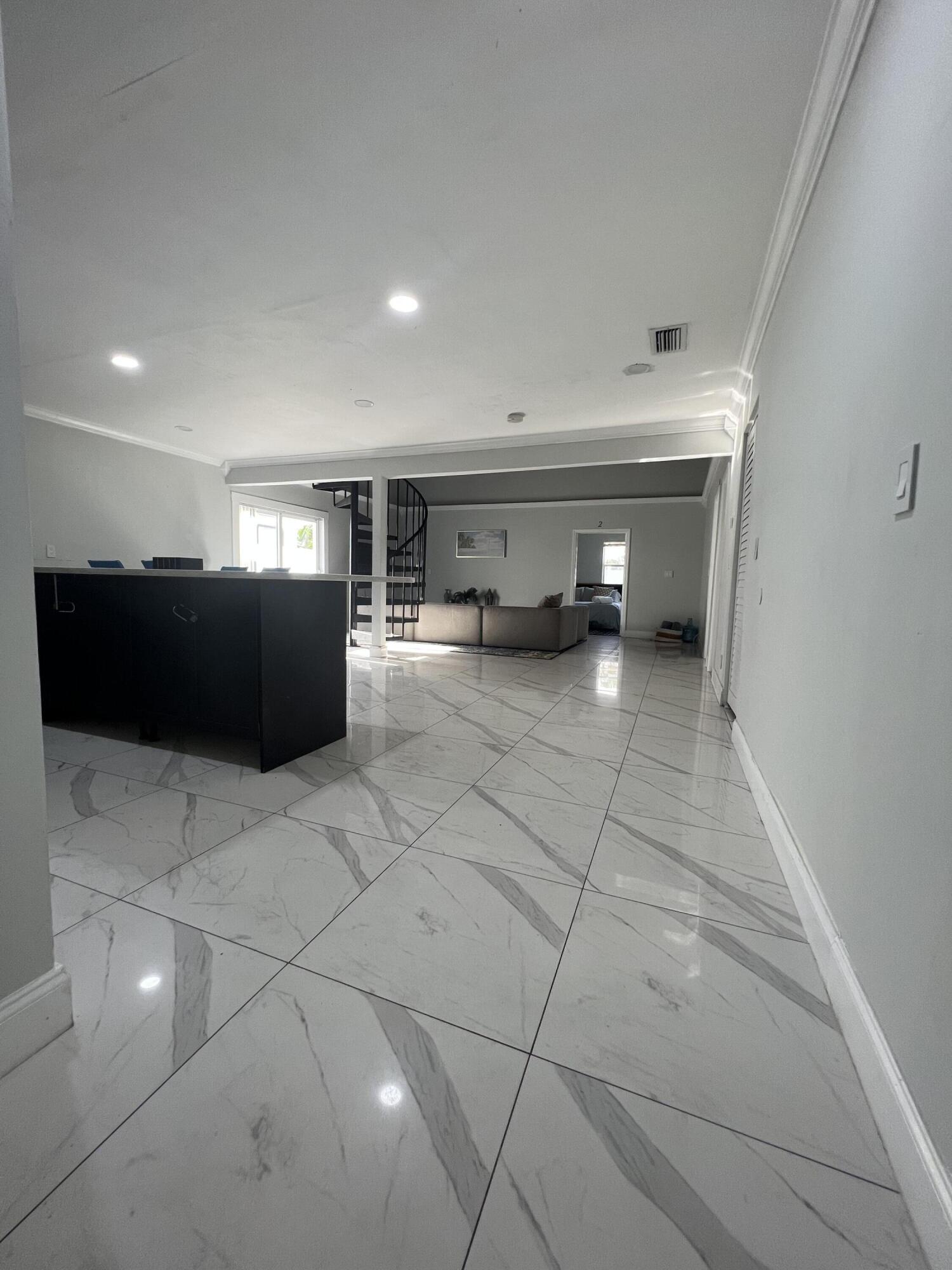 2465 Southridge Road Delray Beach, FL 33444 - Photo 45 of 65 0245B40B-93FD-4A37-82CF-CA13FB89D1E2