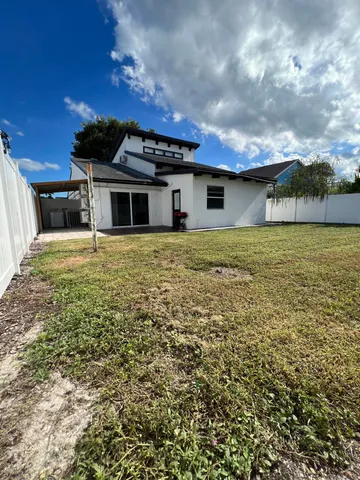 $3,995 | 2465 Southridge Road, Delray Beach, FL 33444