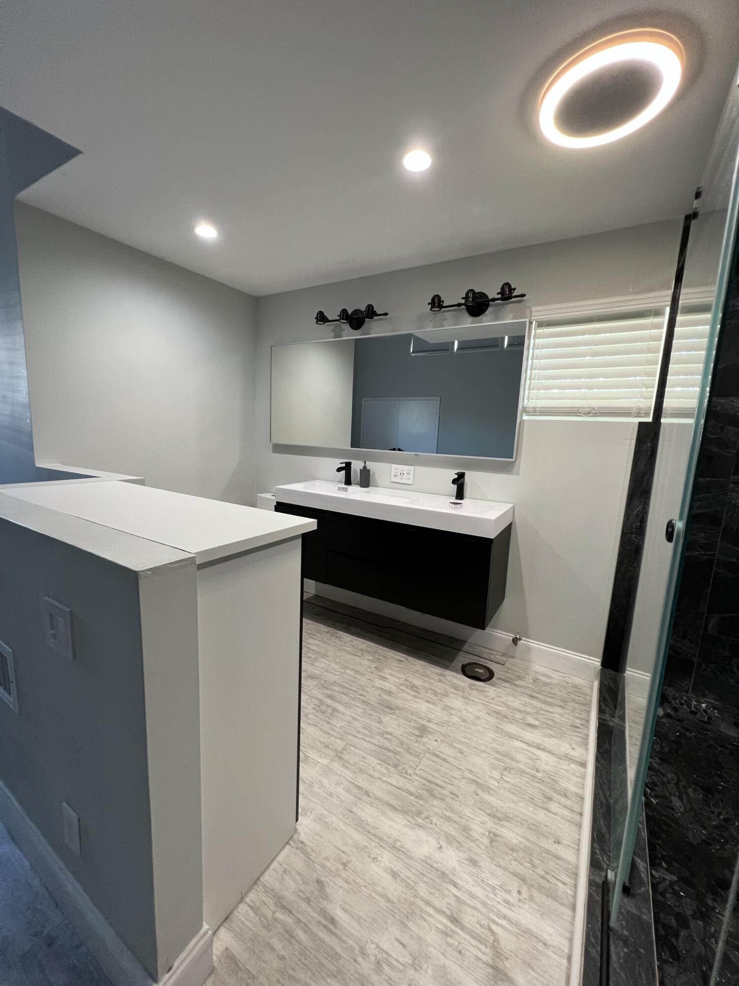 2465 Southridge Road Delray Beach, FL 33444 - Photo 57 of 65 568EE869-C117-42D2-B42F-FF859203A4A5