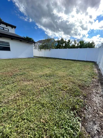 $3,995 | 2465 Southridge Road, Delray Beach, FL 33444
