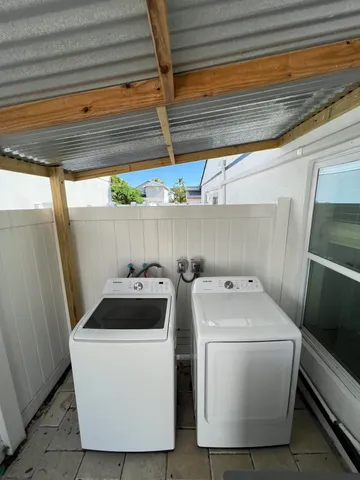 $3,995 | 2465 Southridge Road, Delray Beach, FL 33444