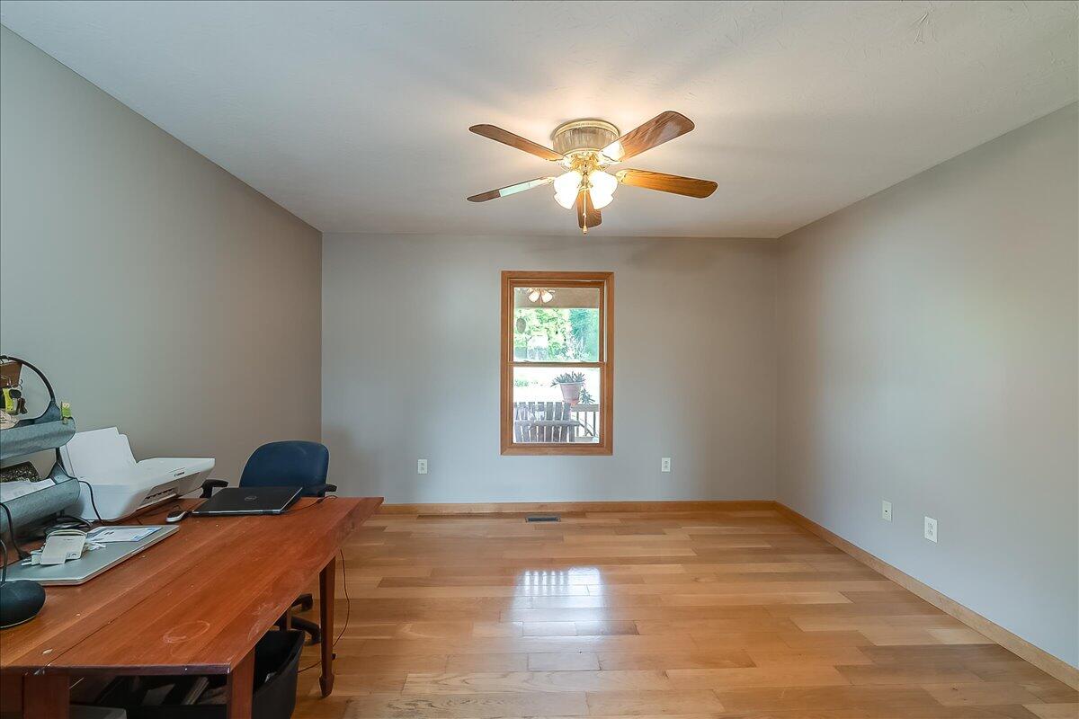 3095 Flat Creek Road Frankfort, KY 40601 - Photo 11 of 71 11-2-7