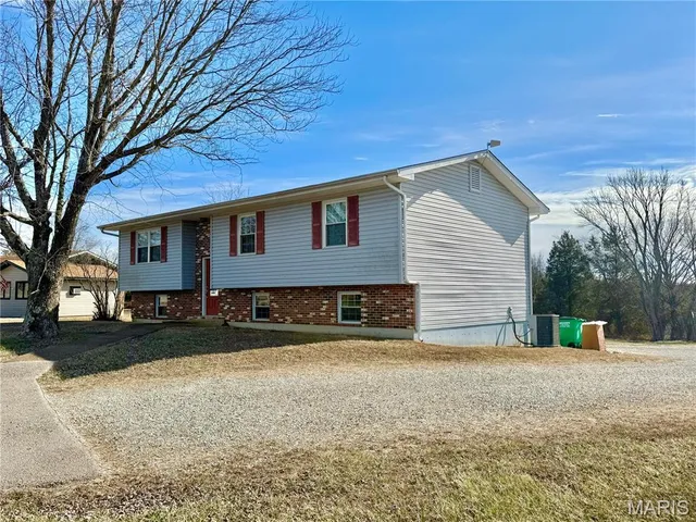 $289,900 | 6144 State Highway 32, Farmington, MO 63640