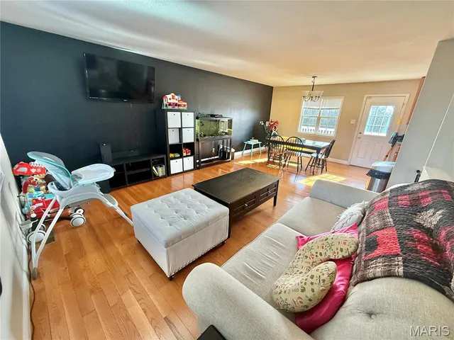 $289,900 | 6144 State Highway 32, Farmington, MO 63640