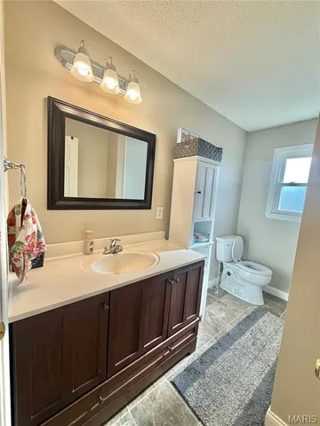 $289,900 | 6144 State Highway 32, Farmington, MO 63640