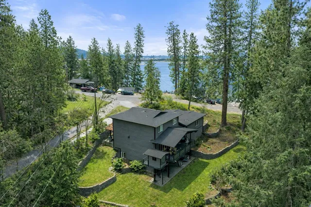 $899,000 | 12808 North North Park Street, Newman Lake, WA 99025