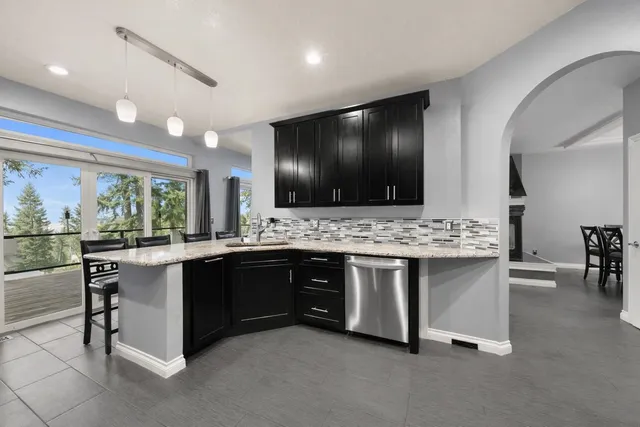 $899,000 | 12808 North North Park Street, Newman Lake, WA 99025