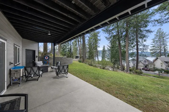 $899,000 | 12808 North North Park Street, Newman Lake, WA 99025