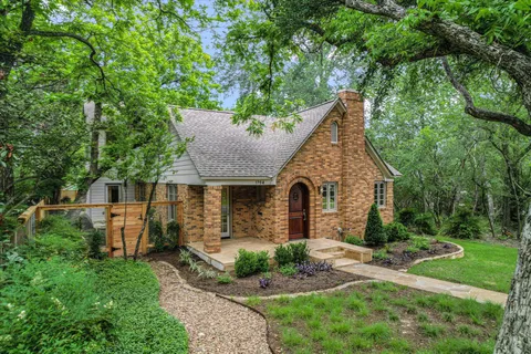 $2,150,000 | 1704 Travis Heights Boulevard, Austin, TX 78704