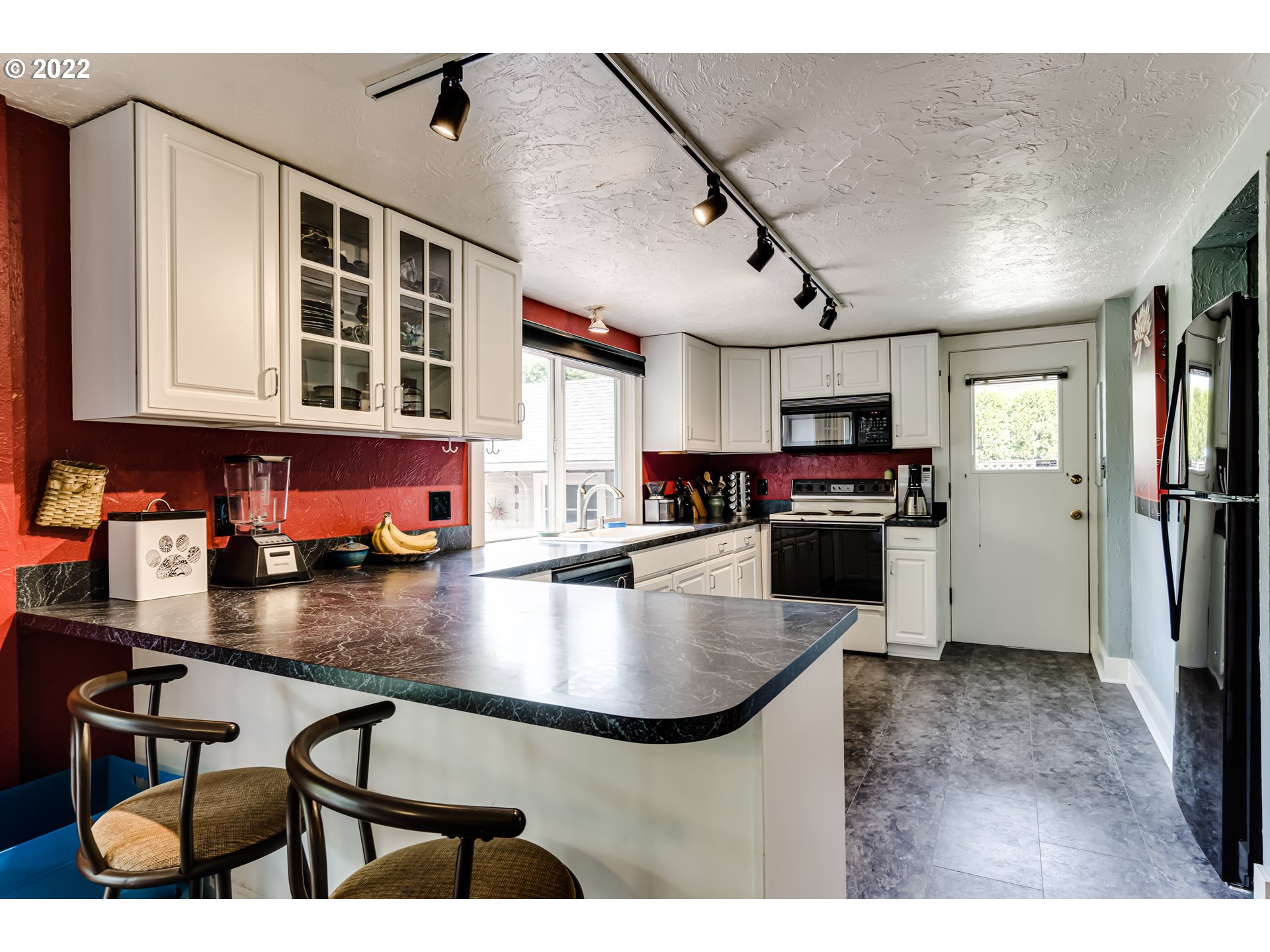 1620 River Road Eugene, OR 97404 - Photo 18 of 32 Gallery Image 18