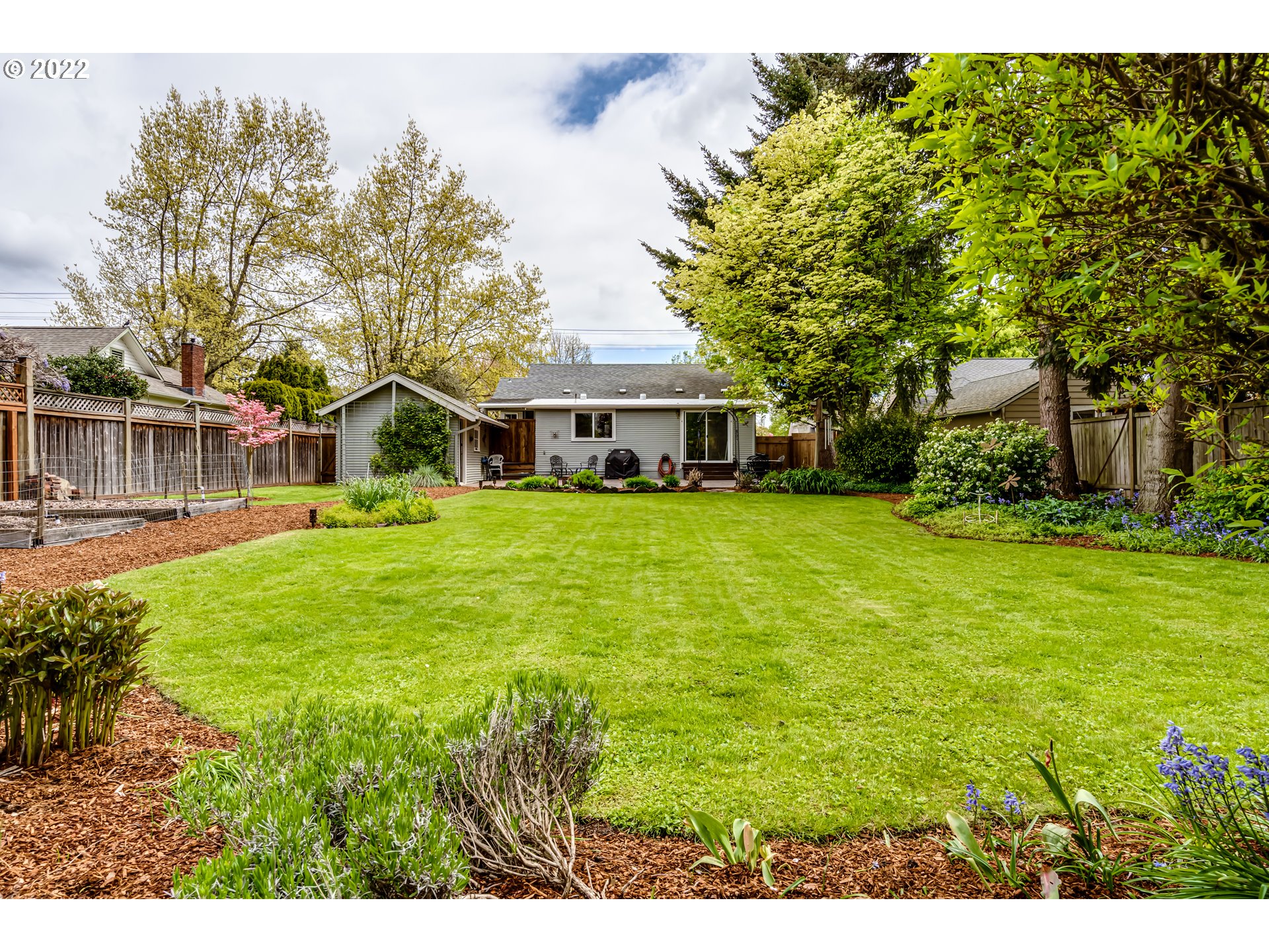 1620 River Road Eugene, OR 97404 - Photo 29 of 32 Gallery Image 29