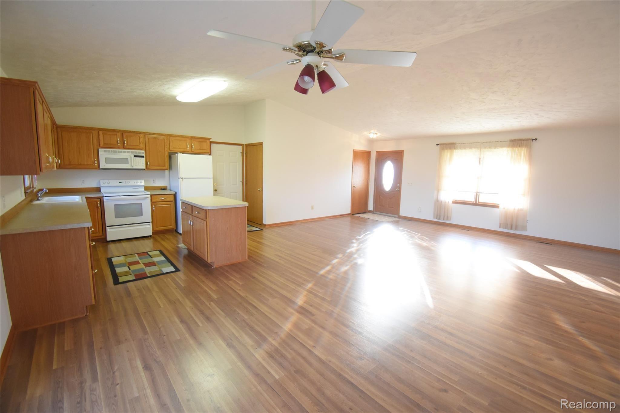 4175 South Reed Road Durand, MI 48429 - Photo 11 of 31 8b.JPG