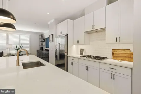 $1,999,999 | 223 Montgomery Street, Alexandria, VA 22314