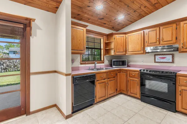 $525,000 | 13829 62nd Court North, West Palm Beach, FL 33412