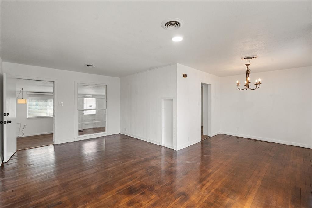 7420 Retta Mansfield Road Mansfield, TX 76063 - Photo 2 of 13