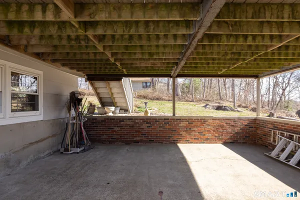 $549,900 | 100 Oakridge Road, Trumbull, CT 06611