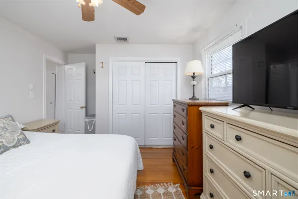 $549,900 | 100 Oakridge Road, Trumbull, CT 06611