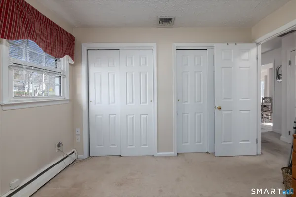 $549,900 | 100 Oakridge Road, Trumbull, CT 06611