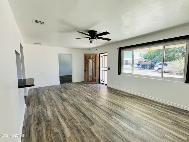 $1,750 | 316 North 84th Place, Mesa, AZ 85207