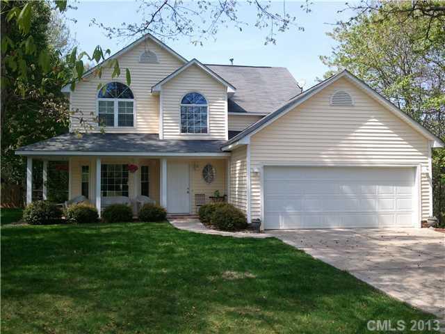 7008 Rothmore View Court Charlotte, NC 28215 - Photo 1 of 15 Gallery Image 1