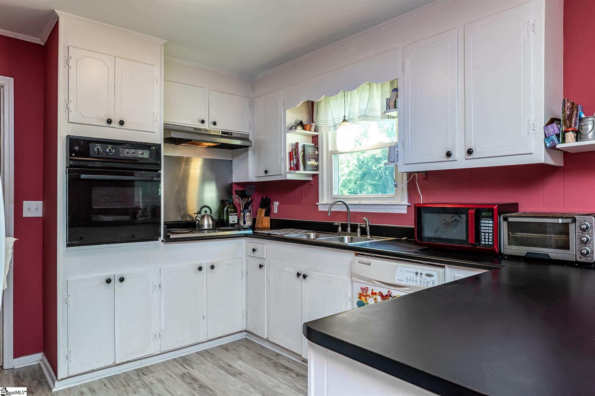 302 South Fishtrap Road Greenville, SC 29611 - Photo 19 of 20 Gallery Image 19