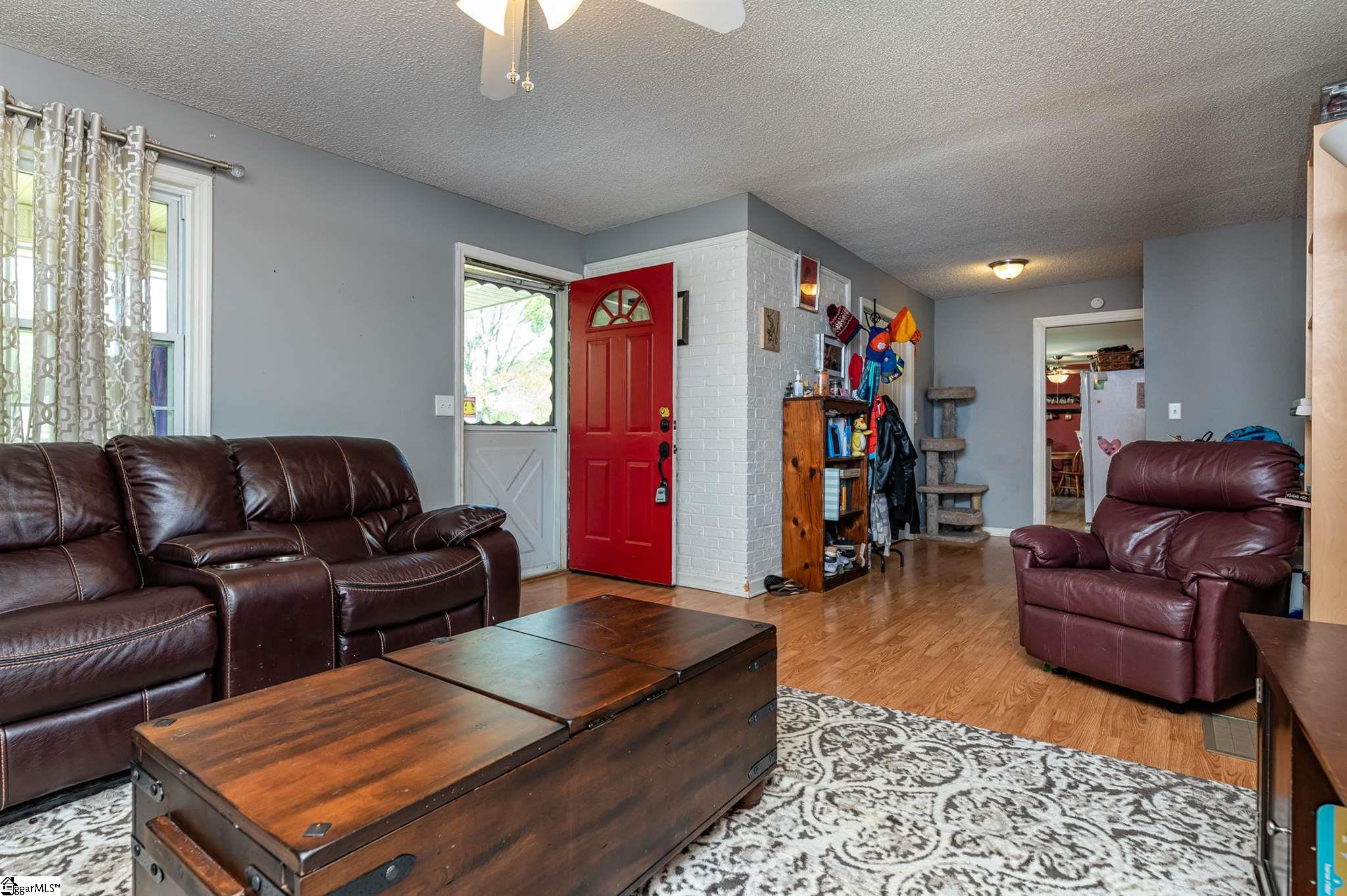302 South Fishtrap Road Greenville, SC 29611 - Photo 7 of 20 Gallery Image 7