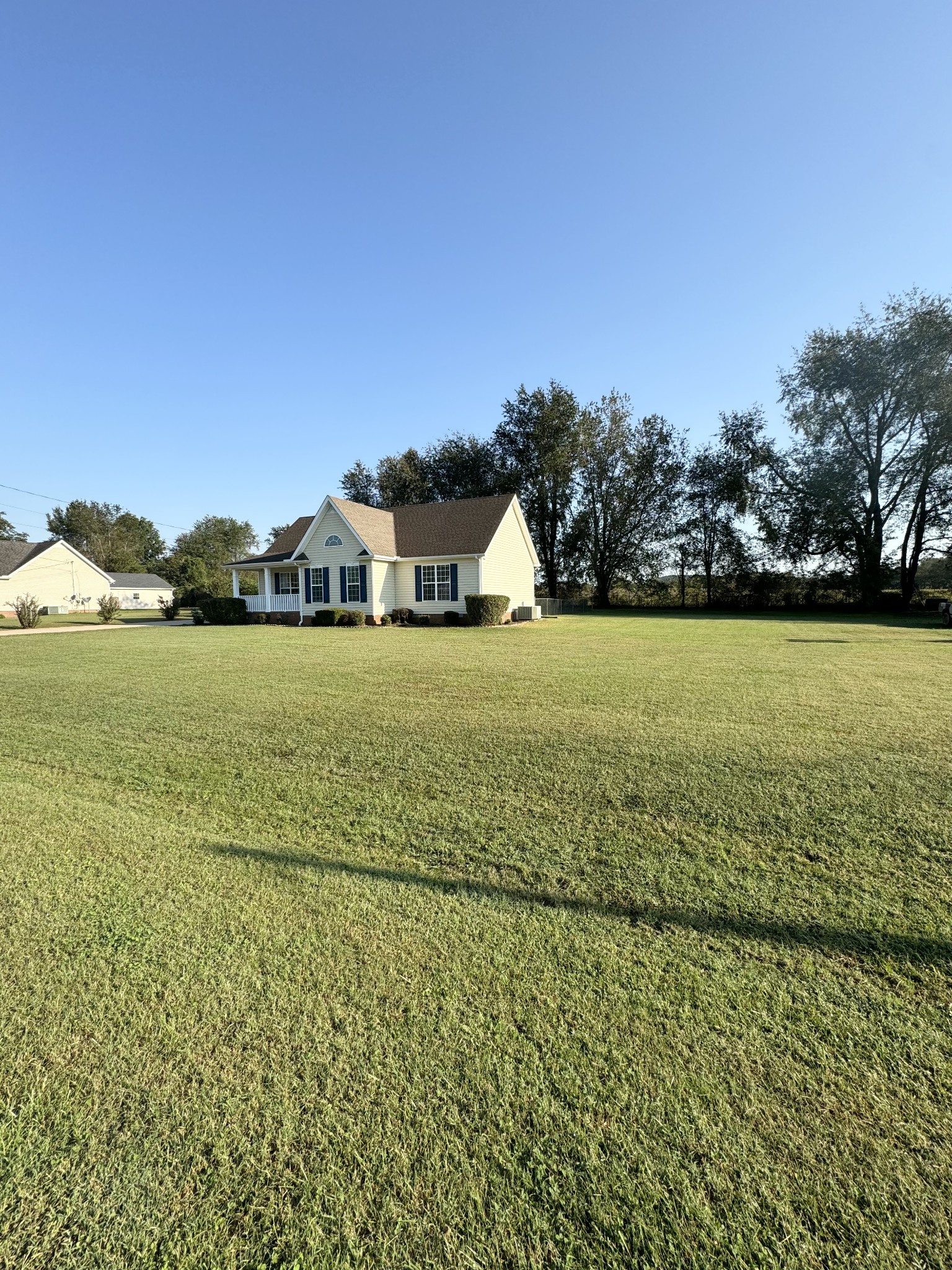 265 Sagewood Drive Pulaski, TN 38478 - Photo 3 of 16 a view of an ocean and beach