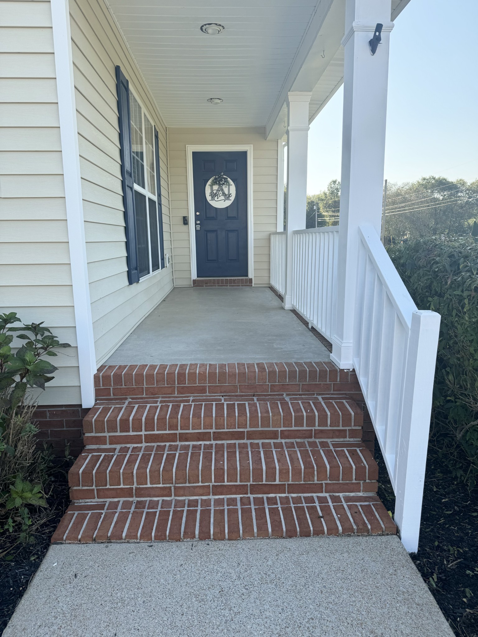 265 Sagewood Drive Pulaski, TN 38478 - Photo 4 of 16 a view of balcony with wooden floor and fence