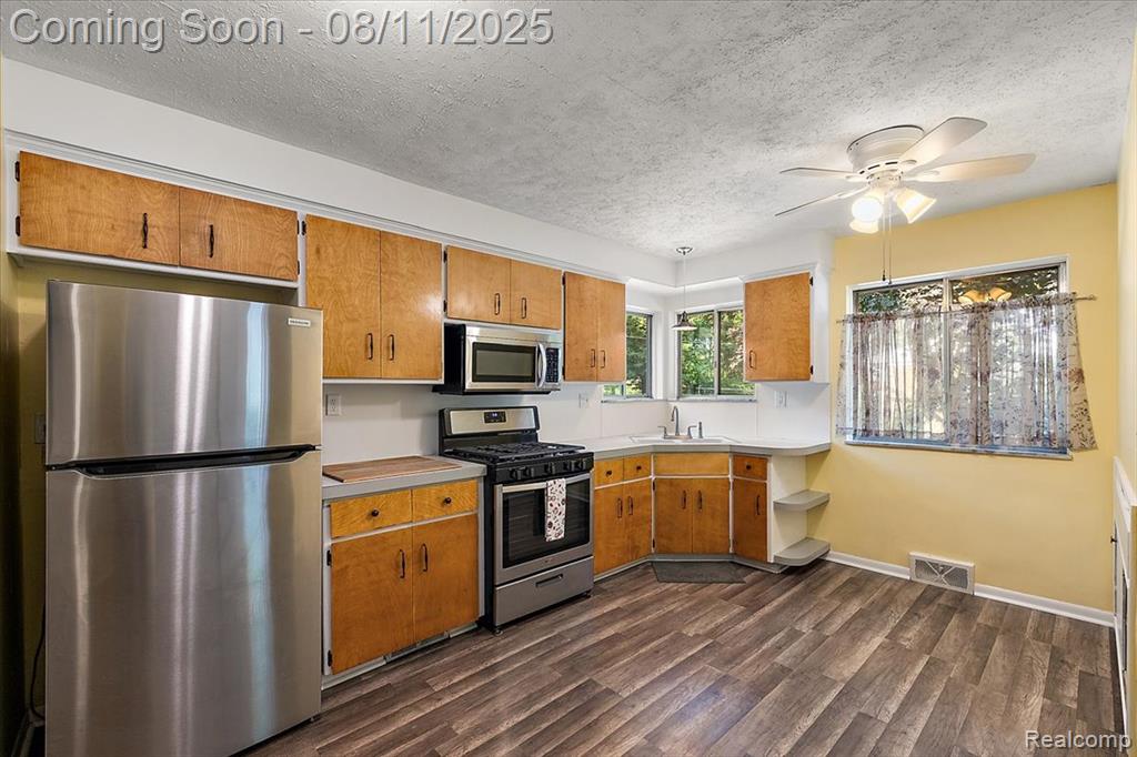 741 West Livingston Road Highland, MI 48357 - Photo 21 of 70 Gallery Image 21