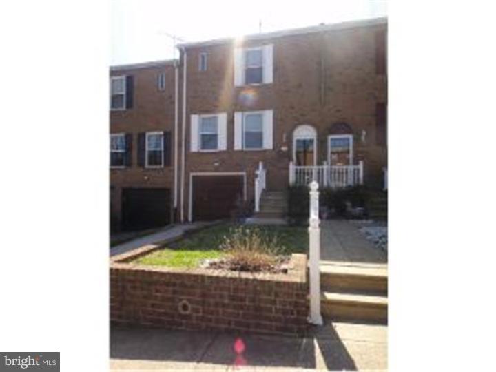 212 Wickley Road Philadelphia, PA 19154 - Photo 2 of 16 Gallery Image 2