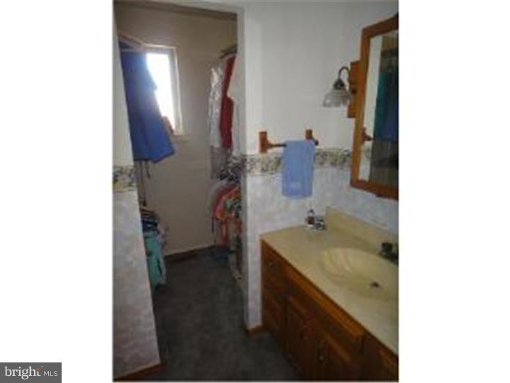 212 Wickley Road Philadelphia, PA 19154 - Photo 11 of 16 Gallery Image 11
