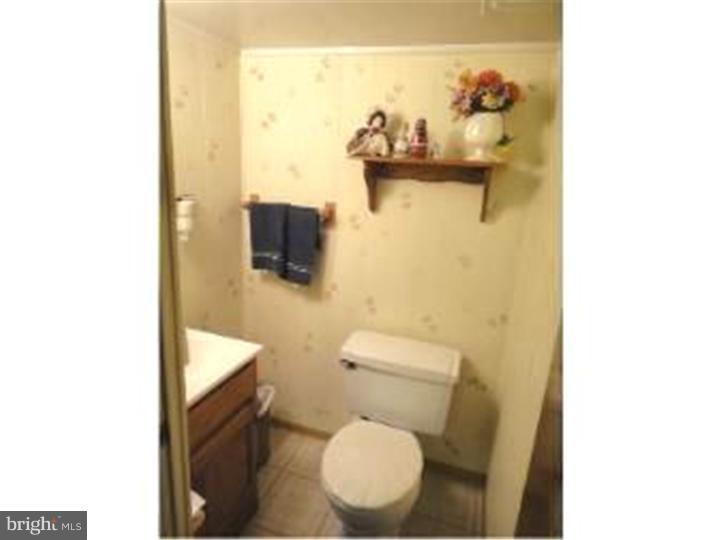 212 Wickley Road Philadelphia, PA 19154 - Photo 13 of 16 Gallery Image 13