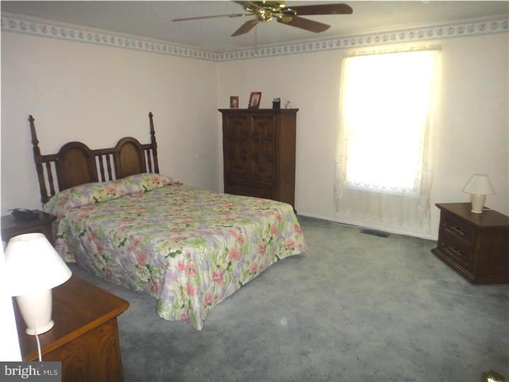 212 Wickley Road Philadelphia, PA 19154 - Photo 7 of 16 Gallery Image 7