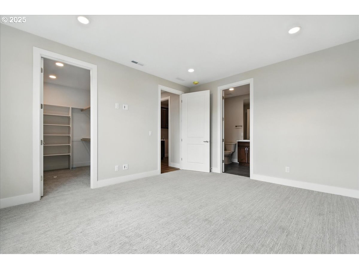 121 Gassman Road Castle Rock, WA 98611 - Photo 13 of 29