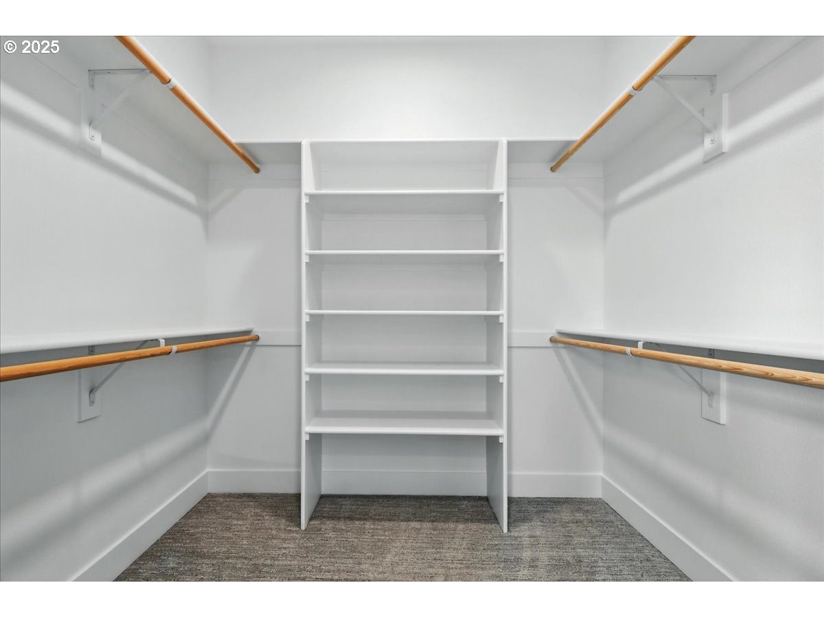 121 Gassman Road Castle Rock, WA 98611 - Photo 16 of 29 a view of an empty walk in closet