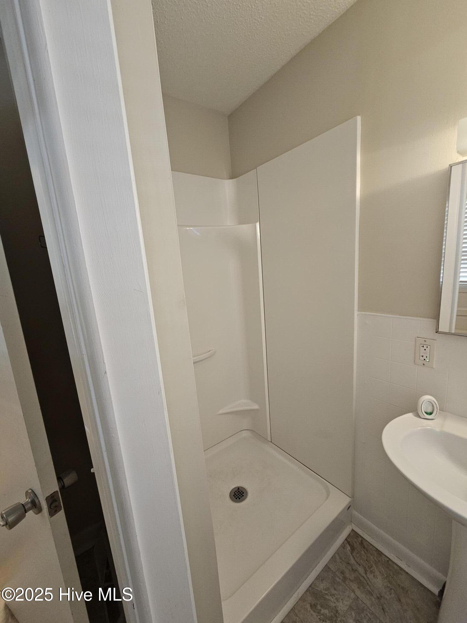 2015 Wilson Road Clinton, NC 28328 - Photo 12 of 15 20251017_150259