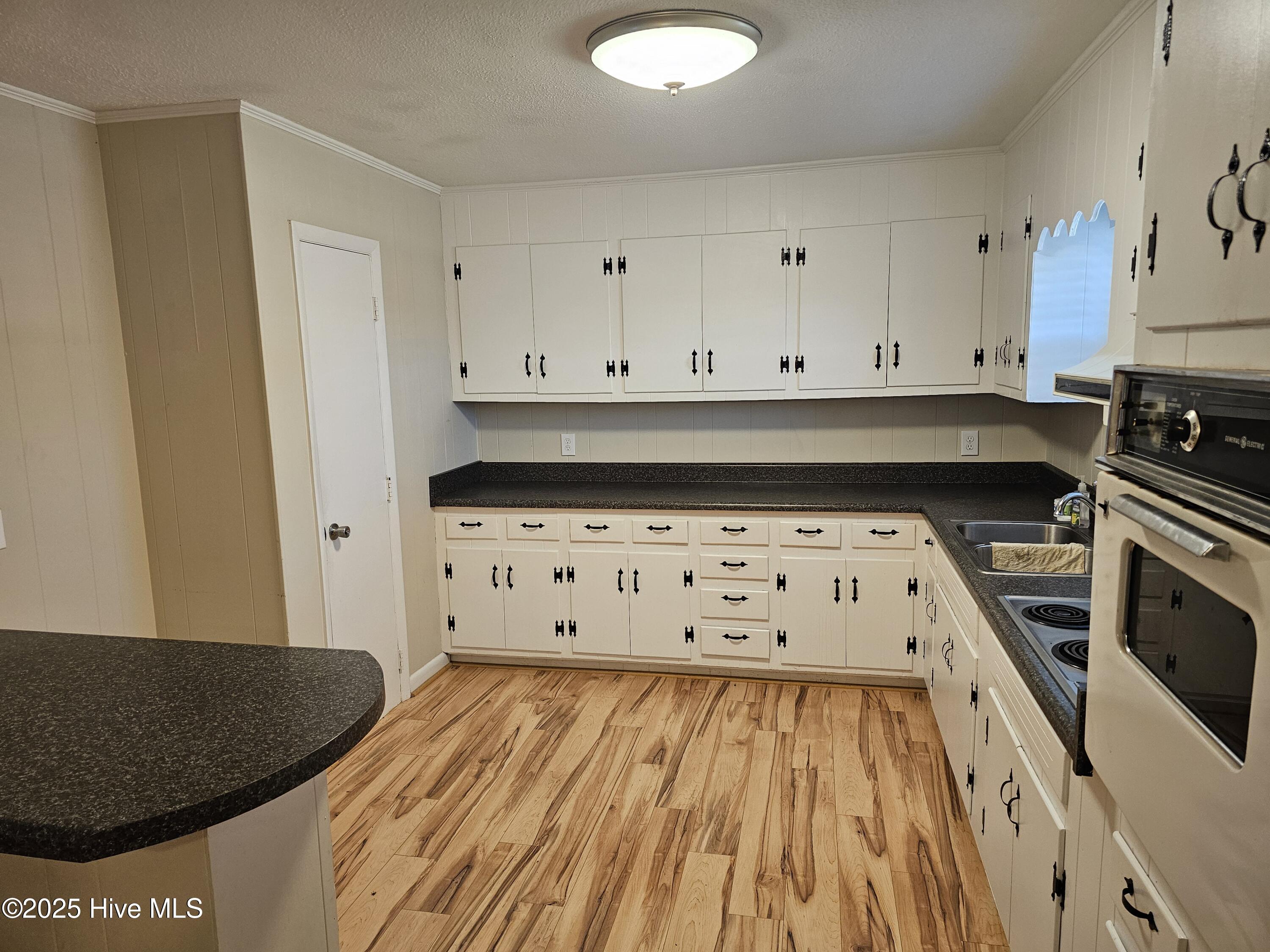 2015 Wilson Road Clinton, NC 28328 - Photo 4 of 15 20251017_145551