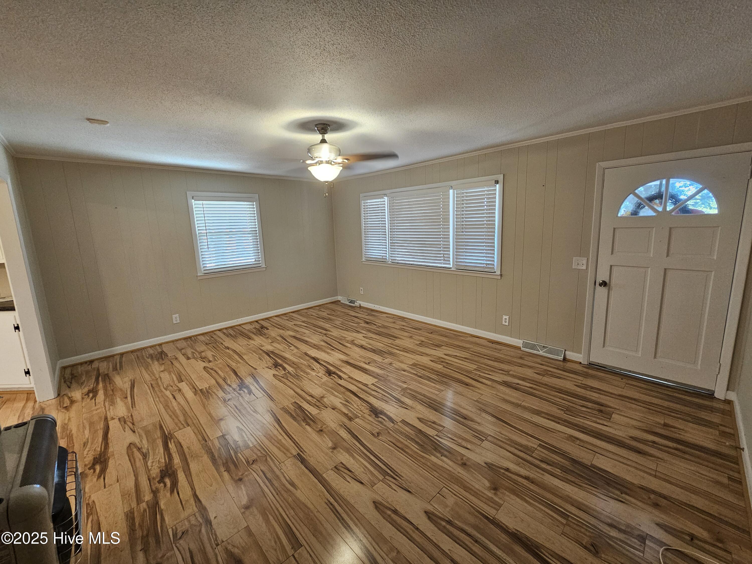 2015 Wilson Road Clinton, NC 28328 - Photo 8 of 15 20251017_150049
