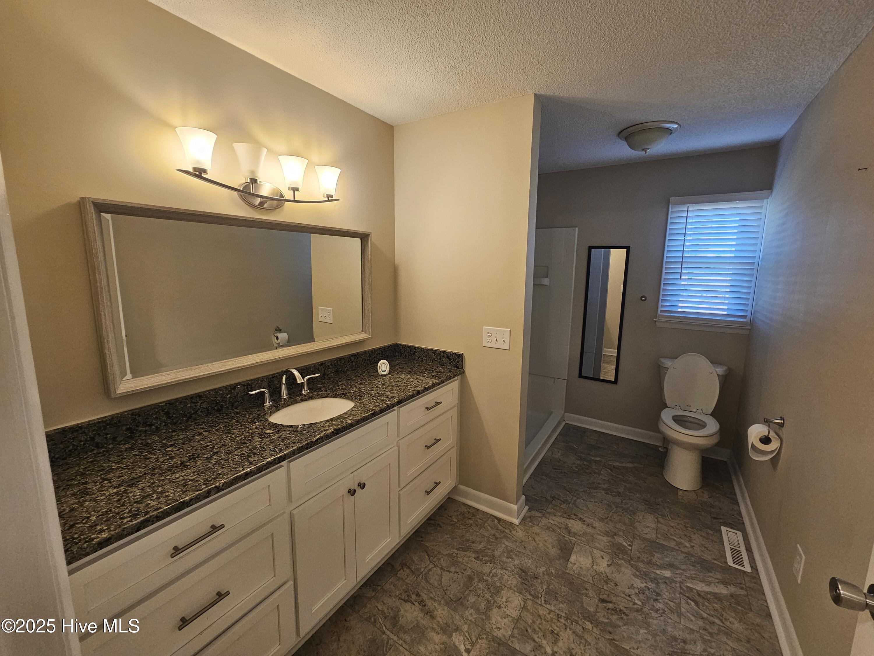 2015 Wilson Road Clinton, NC 28328 - Photo 9 of 15 20251017_145908