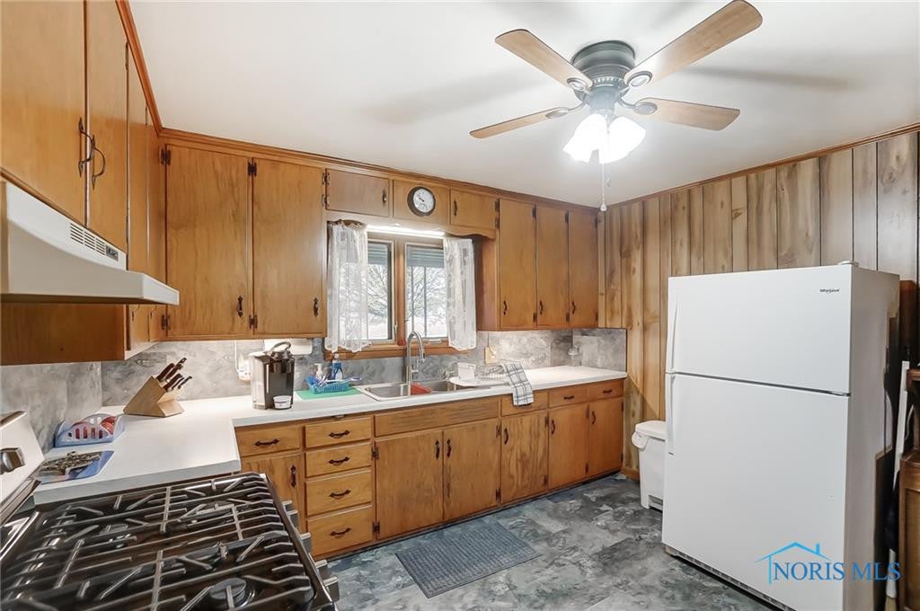 21073 Stony Ridge Road Luckey, OH 43443 - Photo 11 of 28 Gallery Image 11
