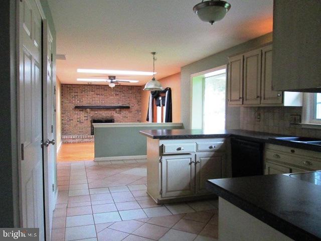 113 Pleasant View Drive Lititz, PA 17543 - Photo 4 of 15