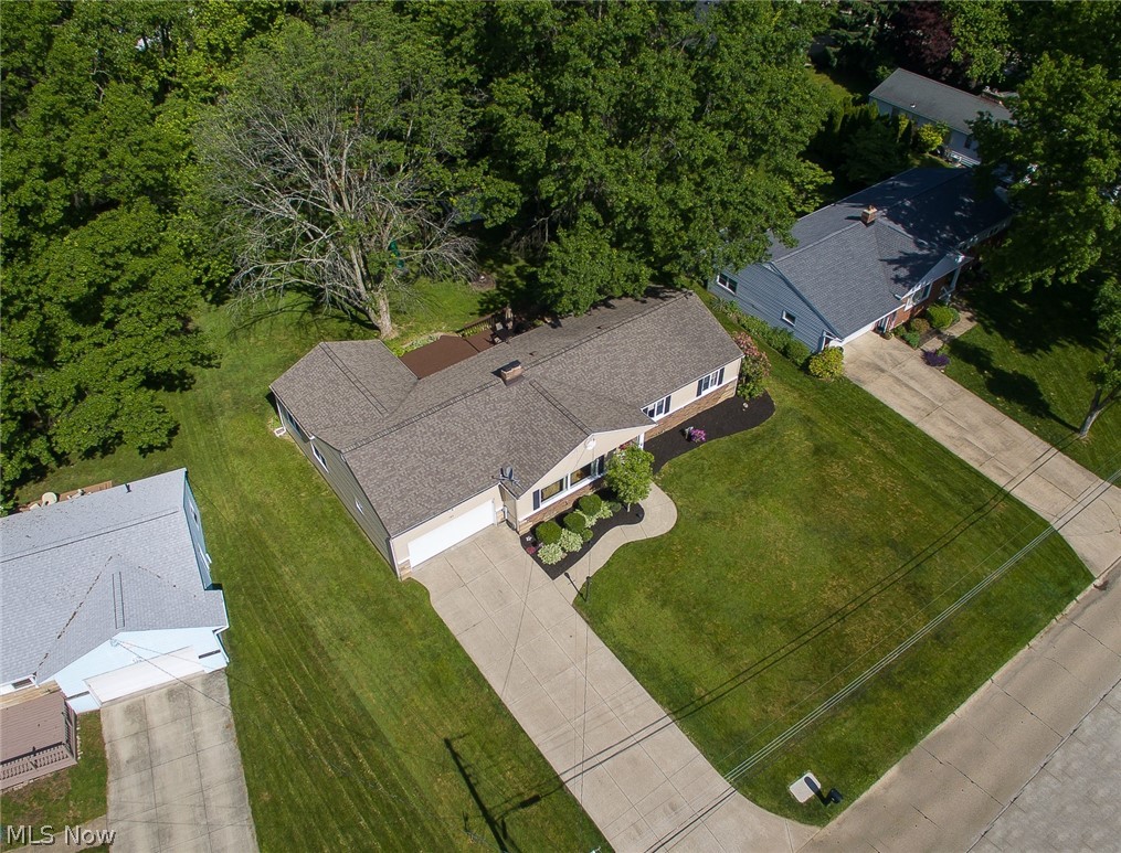 186 Trunko Road Akron, OH 44333 - Photo 3 of 32 Gallery Image 3