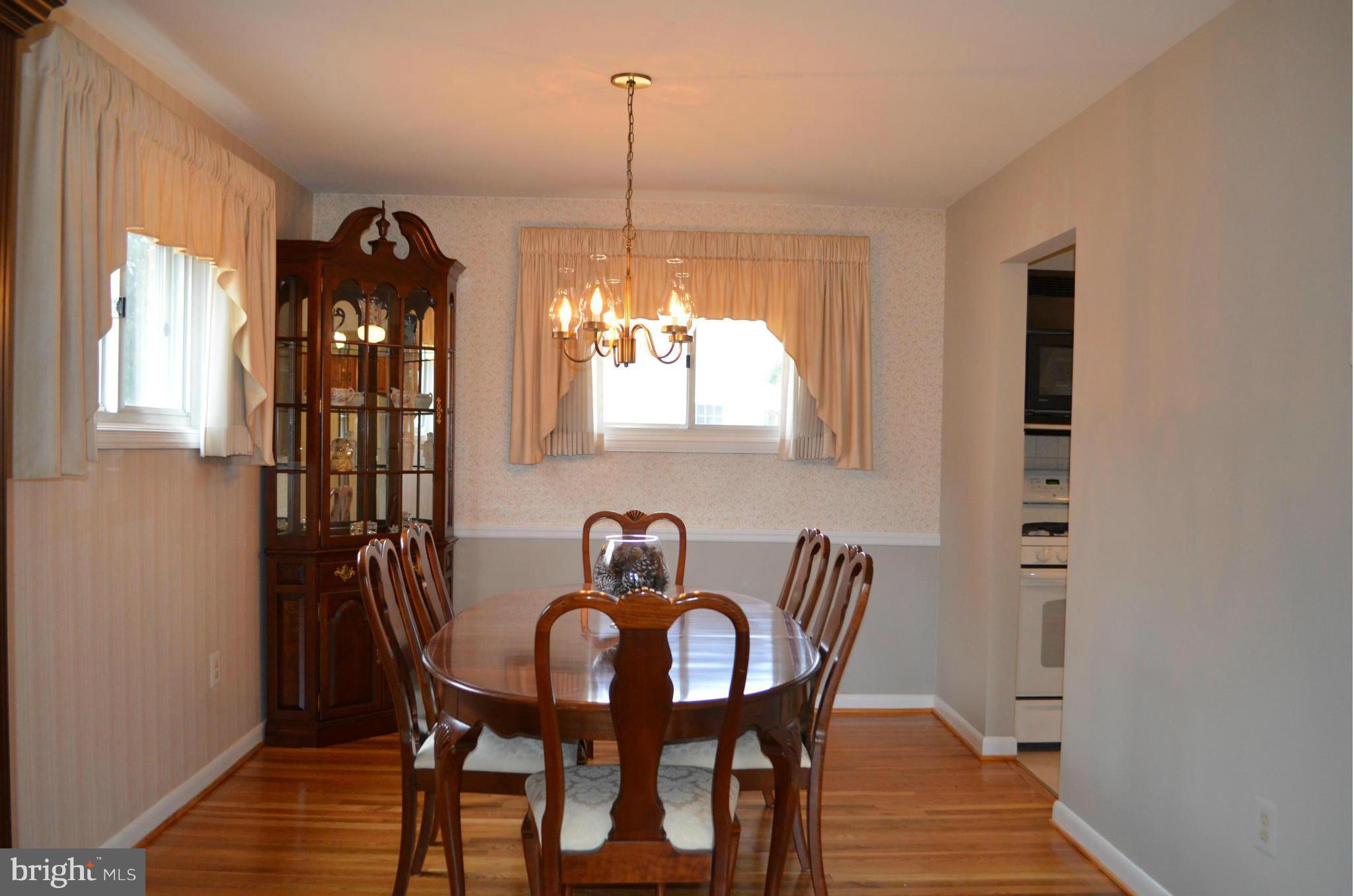 1923 Tadcaster Road Catonsville, MD 21228 - Photo 8 of 29 Dining Room