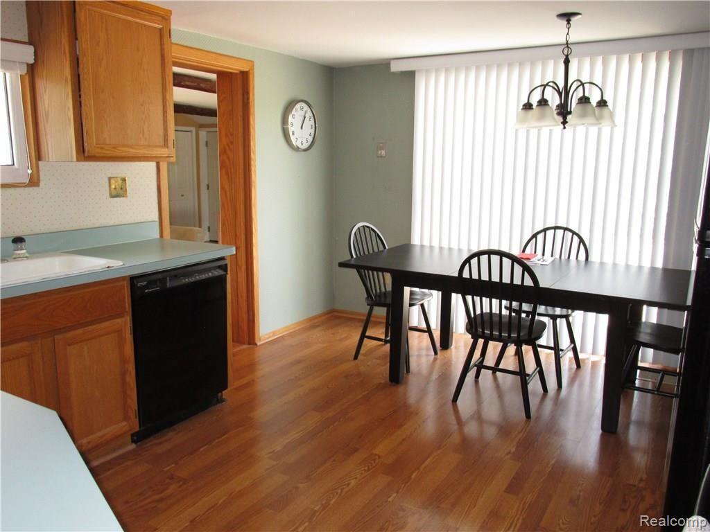 21865 Power Road Farmington, MI 48336 - Photo 8 of 29 IMG_7153.JPG